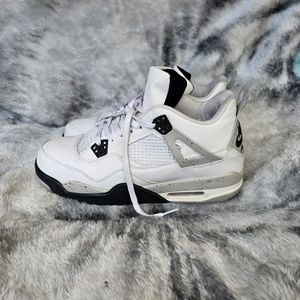 Jordan 4 White Cement